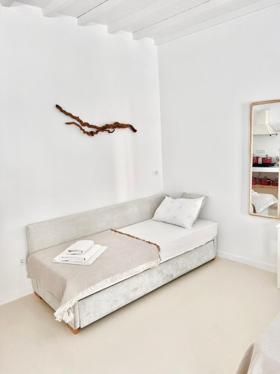 Provis Rentals Suite Next To The Mills In Mykonos Town エクステリア 写真