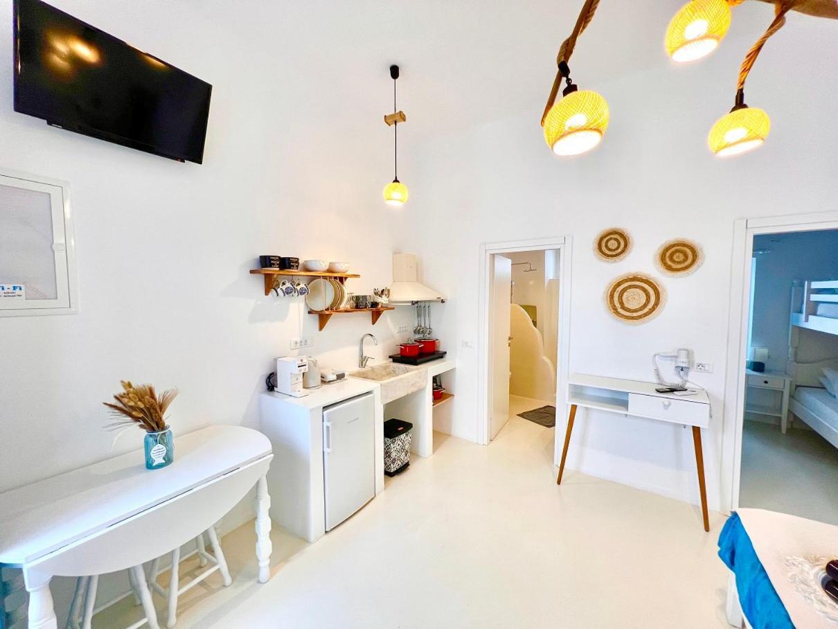 Provis Rentals Suite Next To The Mills In Mykonos Town エクステリア 写真