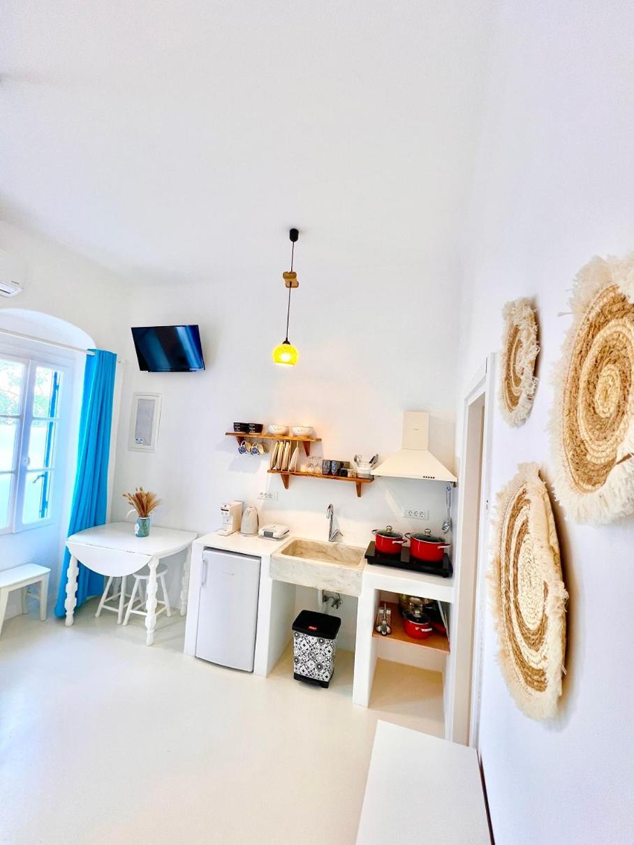 Provis Rentals Suite Next To The Mills In Mykonos Town エクステリア 写真