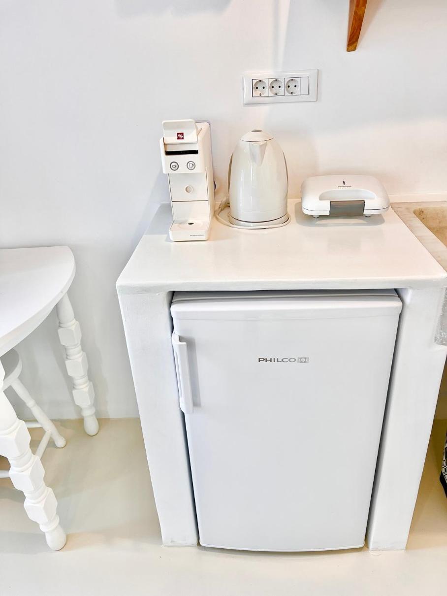 Provis Rentals Suite Next To The Mills In Mykonos Town エクステリア 写真